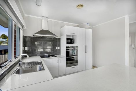 Photo of property in 35 Hinton Avenue, Forest Lake, Hamilton, 3200