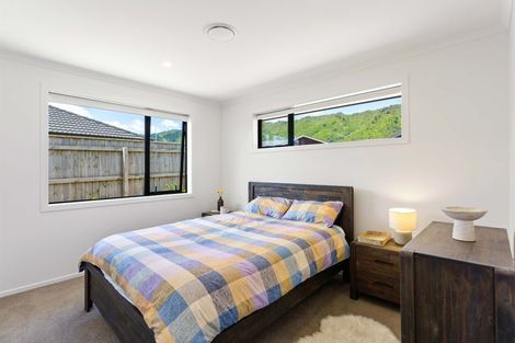 Photo of property in 5 Morepork Drive, Waikanae, 5036