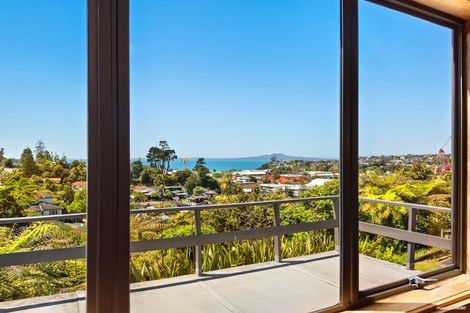 Photo of property in 63 Woodlands Crescent, Browns Bay, Auckland, 0630