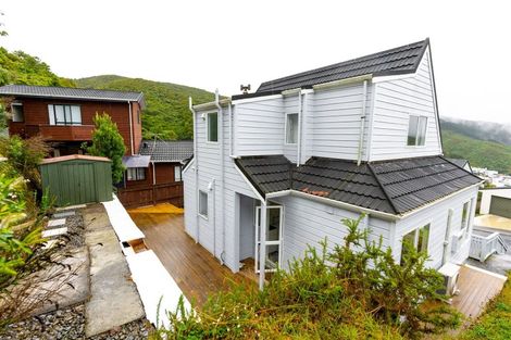 Photo of property in 2/61 Woodhouse Avenue, Karori, Wellington, 6012