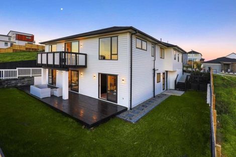 Photo of property in 12 Takurua Terrace, Orewa, 0931