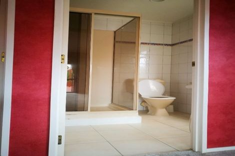 Photo of property in 30 Glucina Avenue, West Harbour, Auckland, 0618