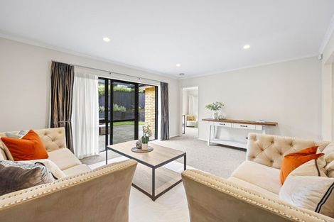 Photo of property in 25 Dairyland Drive, East Tamaki Heights, Auckland, 2016