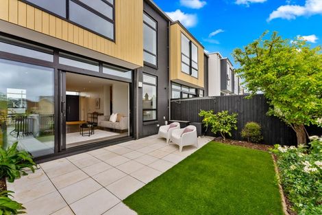 Photo of property in 254 Hobsonville Point Road, Hobsonville, Auckland, 0616