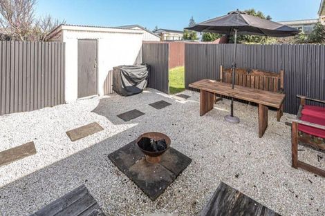 Photo of property in 13 Karaka Street, Castlecliff, Whanganui, 4501