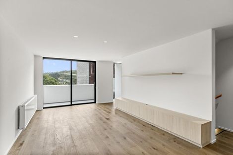 Photo of property in 33 Erica Pabst Way, Island Bay, Wellington, 6023