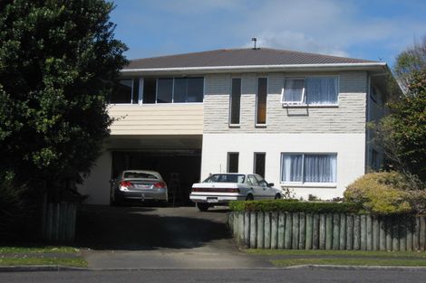 Photo of property in 9 Cargill Place, Frankleigh Park, New Plymouth, 4310