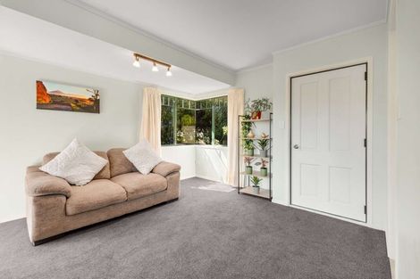 Photo of property in 6 Pararewa Drive, Whalers Gate, New Plymouth, 4310