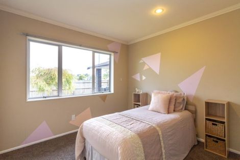 Photo of property in 174 Schnell Drive, Kelvin Grove, Palmerston North, 4414
