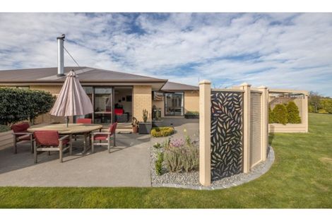 Photo of property in 6 Pemberton Drive, Amberley, 7410