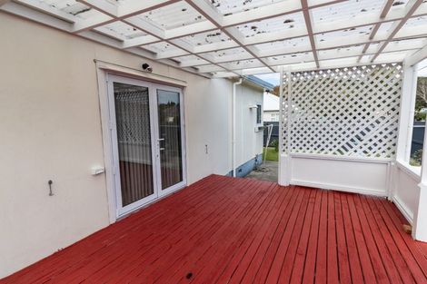 Photo of property in 124 Naenae Road, Naenae, Lower Hutt, 5011