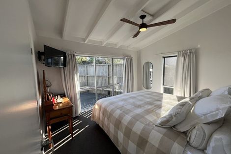 Photo of property in 1373 Whangaparaoa Road, Army Bay, Whangaparaoa, 0930