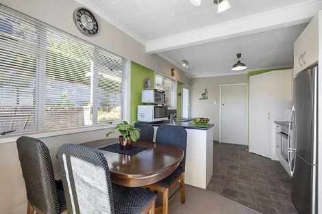 Photo of property in 18 Mount View Place, Spotswood, New Plymouth, 4310