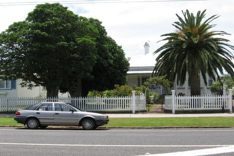 Photo of property in 55 Old Mill Road, Grey Lynn, Auckland, 1021