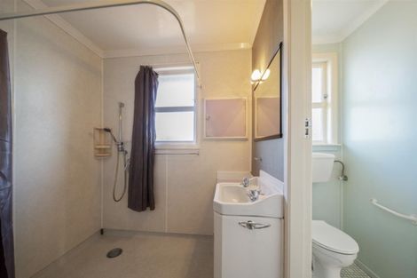 Photo of property in 13 Dixon Avenue, Hawera, 4610