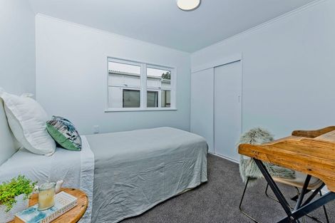 Photo of property in 51 Cambridge Road, Riverhead, 0820