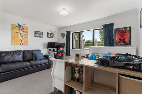 Photo of property in 12 Molesworth Street, Carterton, 5713