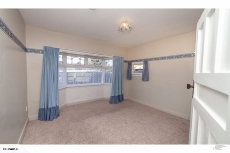 Photo of property in 131 Olliviers Road, Phillipstown, Christchurch, 8011