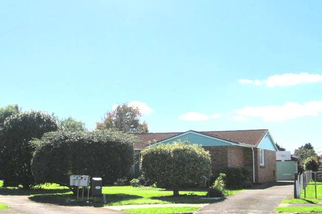 Photo of property in 14 Holden Place, Manukau, Auckland, 2025