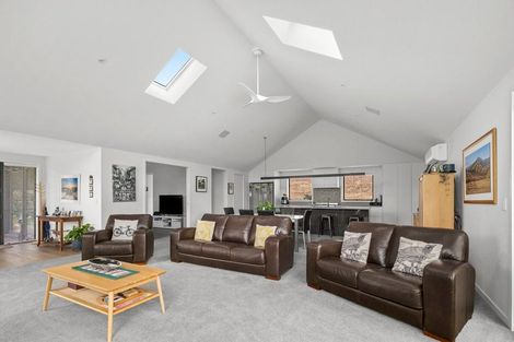 Photo of property in 98 Aronui Road, Bridge Hill, Alexandra, 9320