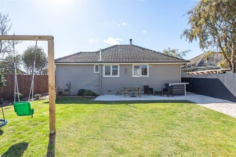 Photo of property in 68 Winters Road, Redwood, Christchurch, 8051