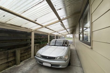 Photo of property in 75 Horokiwi Road West, Newlands, Wellington, 6037