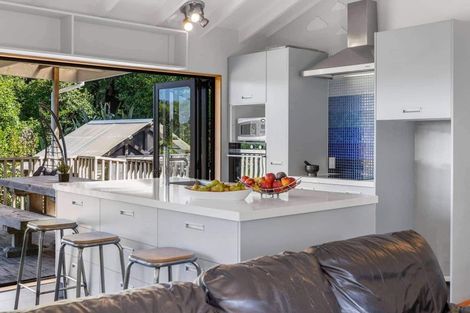 Photo of property in 448 Huia Road, Laingholm, Auckland, 0604