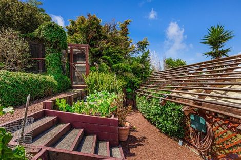 Photo of property in 17 Da Vinci Place, West Harbour, Auckland, 0618