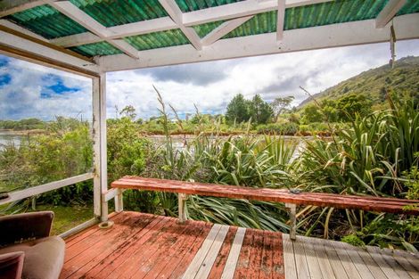 Photo of property in 3 Tyler Road, Ngakawau, 7824