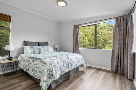 Photo of property in 55 Tram Valley Road, Swanson, Auckland, 0614