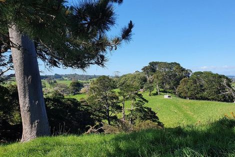 Photo of property in 986 Wainui Road, Wainui, 0994