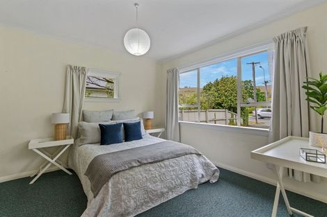 Photo of property in 223 Centaurus Road, Saint Martins, Christchurch, 8022