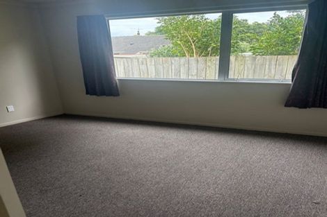 Photo of property in 18a Kapiti Crescent, Titahi Bay, Porirua, 5022