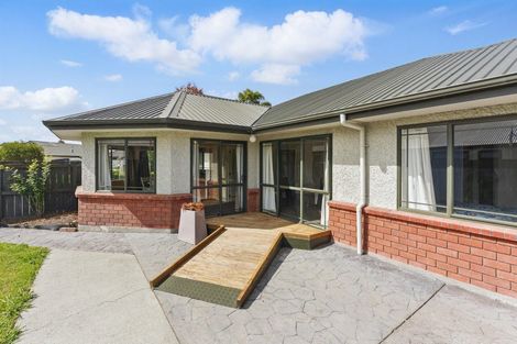 Photo of property in 34 Strachan Way, Highbury, Palmerston North, 4412