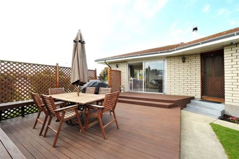 Photo of property in 15 Bidwell Place, Hillmorton, Christchurch, 8025