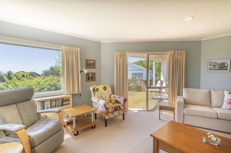 Photo of property in 7 Amokura Street, Waikanae, 5036