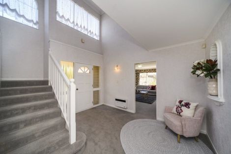 Photo of property in 15 Rosebank Avenue, Kelvin Grove, Palmerston North, 4414