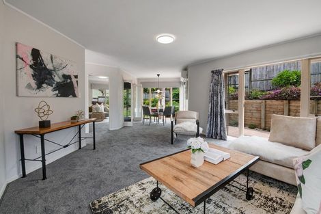 Photo of property in 8 Godwin Court, Unsworth Heights, Auckland, 0632