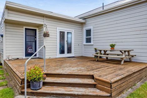 Photo of property in 22 Milmoe Street, Hawera, 4610