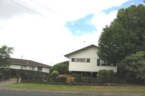 Photo of property in 49 Lynn Road, Bayview, Auckland, 0629
