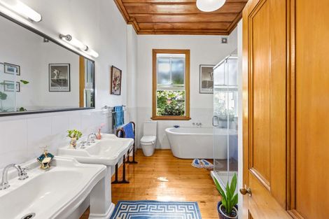 Photo of property in 39 Mangere Road, Otahuhu, Auckland, 1062