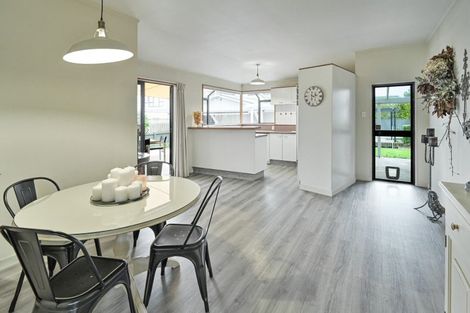 Photo of property in 402 Lumsden Road, Akina, Hastings, 4122
