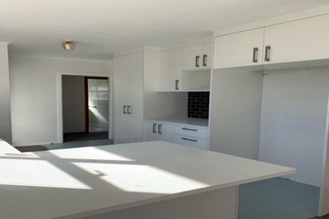 Photo of property in 41 Parrs Cross Road, Henderson, Auckland, 0612