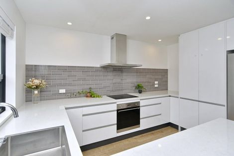 Photo of property in 28 Tara Crescent, Woodend, 7610