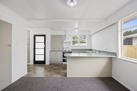 Photo of property in 50 Ramanui Avenue, Hawera, 4610