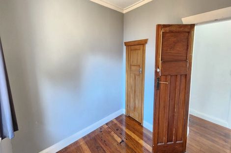 Photo of property in 134 Seaview Road, Westown, New Plymouth, 4310