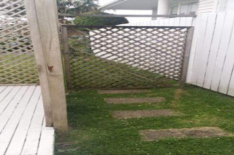 Photo of property in 2/15 Adriatic Avenue, Henderson, Auckland, 0612