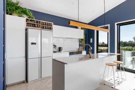 Photo of property in 73 Harding Drive, Papamoa Beach, Papamoa, 3118