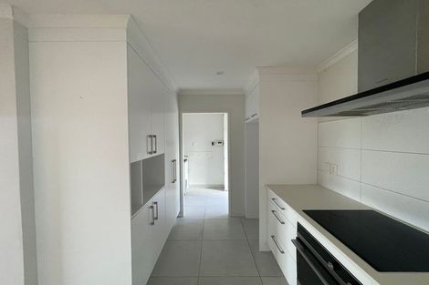 Photo of property in 595 Great South Road, Rosehill, Papakura, 2113