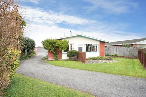 Photo of property in 8 Mcalpine Place, Rangiora, 7400